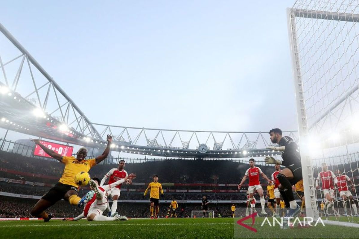 Arsenal Berjaya Menang 2-1 dan Menduduki Puncak Klasemen Liga Inggris
